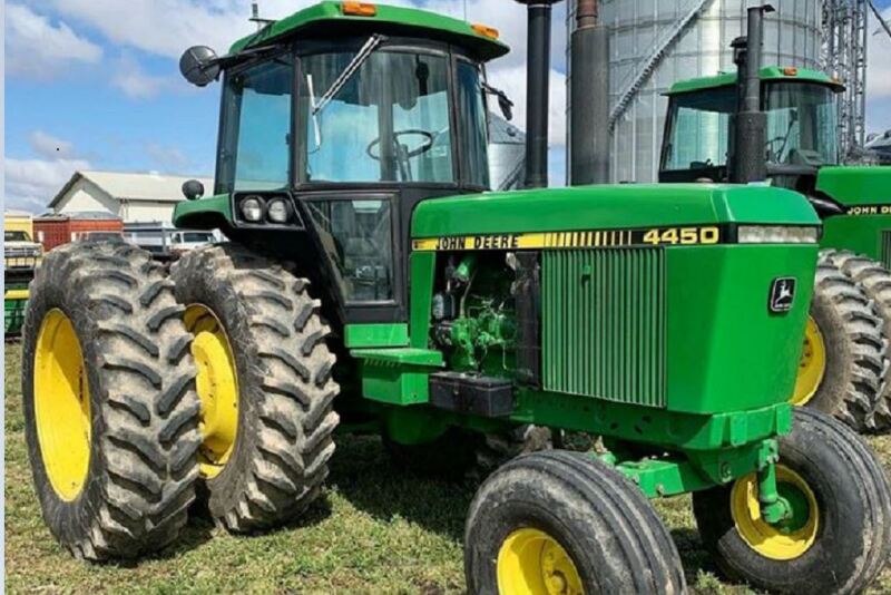1988 John Deere 4450 2WD with only 1462 Hours on MN Auction